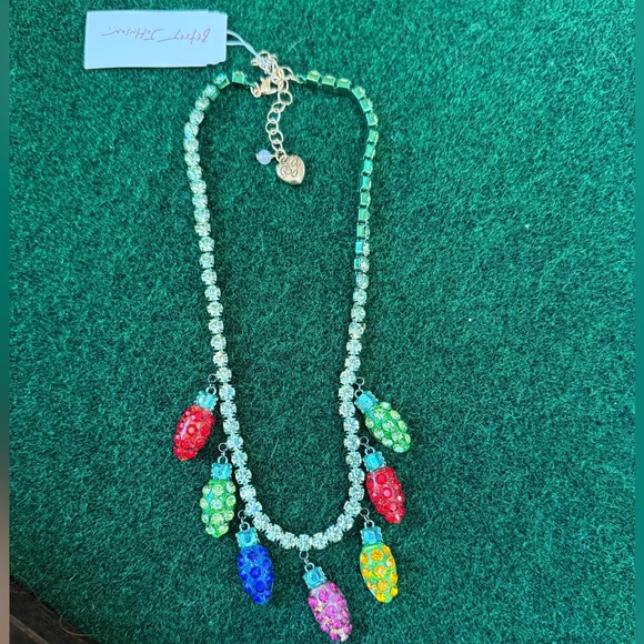 NWT Betsey Johnson Crystal Christmas Lights Necklace - Picture 2 of 6